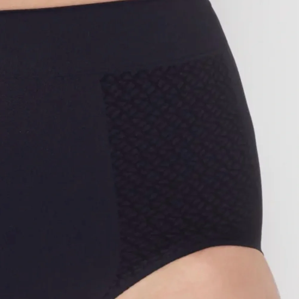 WACOAL Keep Your Cool Shaping Hi-Cut Brief
